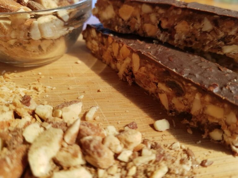 nutty-bars1-1024x768. Peanut Almond Bars 10's in box