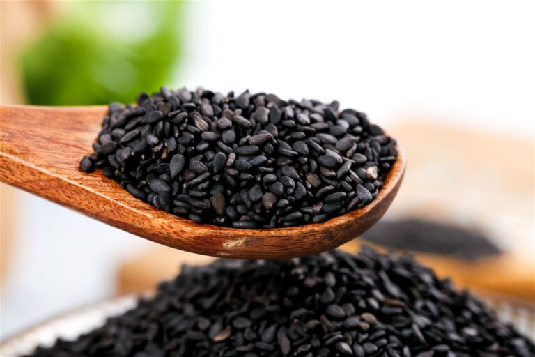the-spoon-contains-northeast-black-sesame-13722384. Black Sesame Seeds 500g